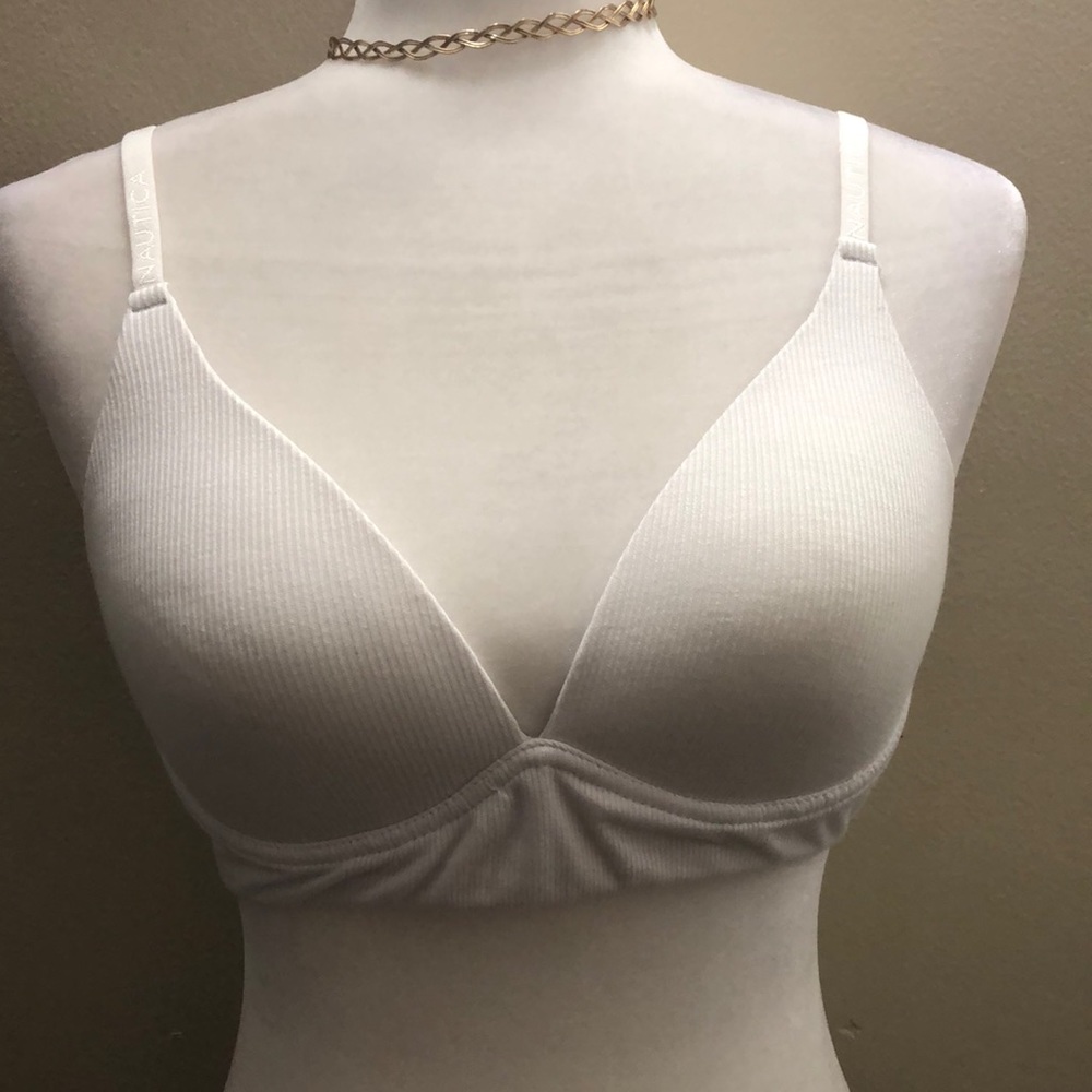 Nautica - White 2 Hook Bra - not the right size mannequin for this bra 🙁
